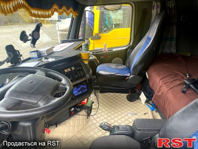 Белый Вольво ФХ, объемом двигателя 12.1 л и пробегом 1000 тыс. км за 19000 $, фото 5 на Automoto.ua