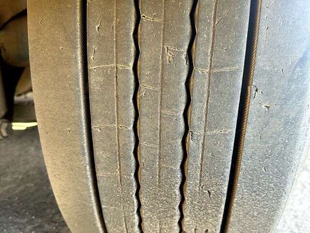 Белый Вольво ФХ, объемом двигателя 12.1 л и пробегом 0 тыс. км за 25000 $, фото 5 на Automoto.ua