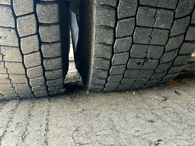 Белый Вольво ФХ, объемом двигателя 12.1 л и пробегом 0 тыс. км за 25000 $, фото 4 на Automoto.ua