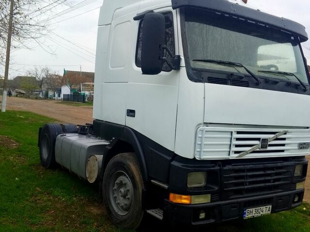 Белый Вольво ФХ, объемом двигателя 12 л и пробегом 0 тыс. км за 7500 $, фото 2 на Automoto.ua