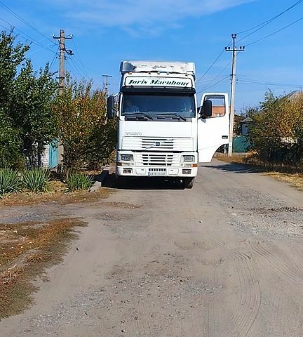 Белый Вольво ФХ, объемом двигателя 0.12 л и пробегом 793 тыс. км за 7000 $, фото 1 на Automoto.ua