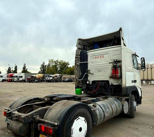 Білий Вольво FH, об'ємом двигуна 12 л та пробігом 1000 тис. км за 3500 $, фото 1 на Automoto.ua