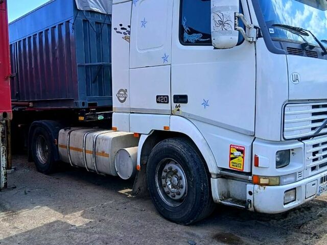 Белый Вольво ФХ, объемом двигателя 12 л и пробегом 0 тыс. км за 7500 $, фото 1 на Automoto.ua