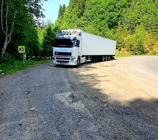 Вольво FH 2008 у Кобеляках на Automoto.ua Білий Вольво FH, об'ємом двигуна 12.5 л та пробігом 360 тис. км за 21000 $, фото 1 на Automoto.ua
