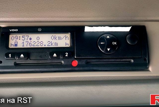 Чорний Вольво FH, об'ємом двигуна 12.8 л та пробігом 0 тис. км за 12500 $, фото 10 на Automoto.ua