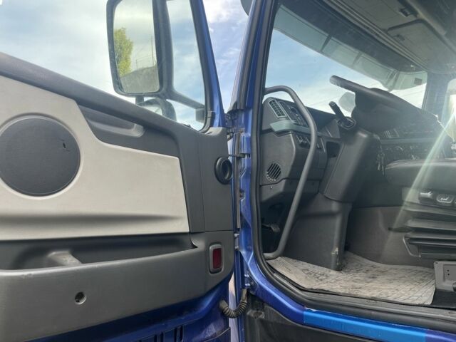 Вольво ФХ, объемом двигателя 0 л и пробегом 0 тыс. км за 15500 $, фото 5 на Automoto.ua