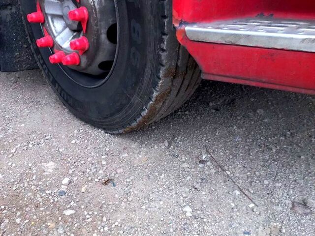 Вольво ФХ, объемом двигателя 12.8 л и пробегом 1210 тыс. км за 14900 $, фото 7 на Automoto.ua