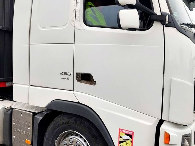 Вольво FH, об'ємом двигуна 12.8 л та пробігом 1000 тис. км за 15400 $, фото 3 на Automoto.ua