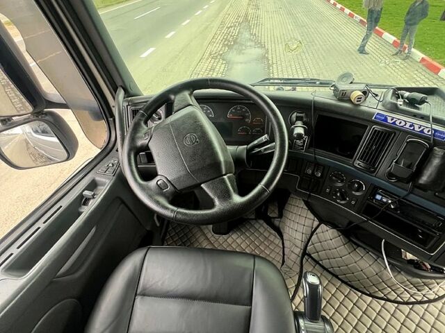 Серый Вольво ФХ, объемом двигателя 12.8 л и пробегом 0 тыс. км за 20800 $, фото 5 на Automoto.ua