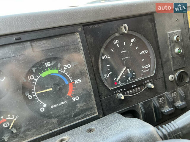 Зелений Вольво FL 10, об'ємом двигуна 9.6 л та пробігом 795 тис. км за 9700 $, фото 24 на Automoto.ua