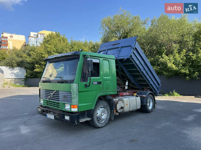 Зеленый Вольво FL 10, объемом двигателя 9.6 л и пробегом 795 тыс. км за 9700 $, фото 2 на Automoto.ua
