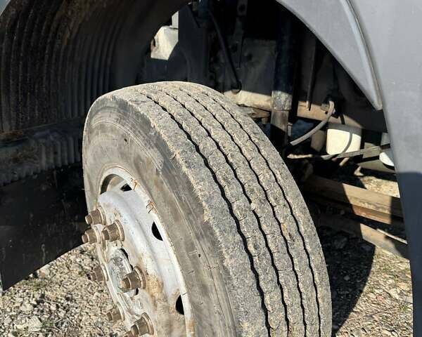 Білий Вольво FL 6, об'ємом двигуна 5.48 л та пробігом 730 тис. км за 26000 $, фото 17 на Automoto.ua