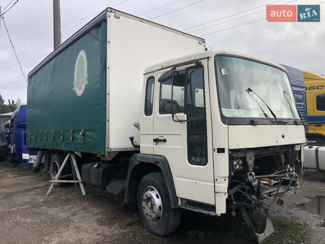 Белый Вольво FL 6, объемом двигателя 5.48 л и пробегом 650 тыс. км за 5900 $, фото 1 на Automoto.ua