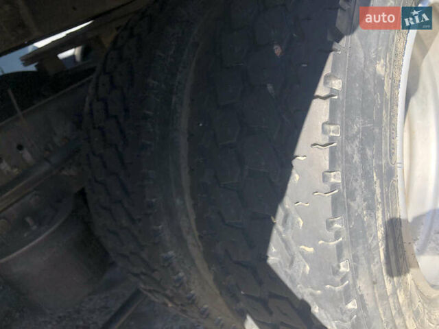 Белый Вольво FL 6, объемом двигателя 5.48 л и пробегом 668 тыс. км за 6900 $, фото 15 на Automoto.ua