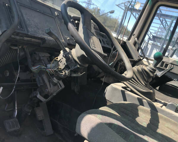 Белый Вольво FL 6, объемом двигателя 5.48 л и пробегом 668 тыс. км за 6900 $, фото 10 на Automoto.ua