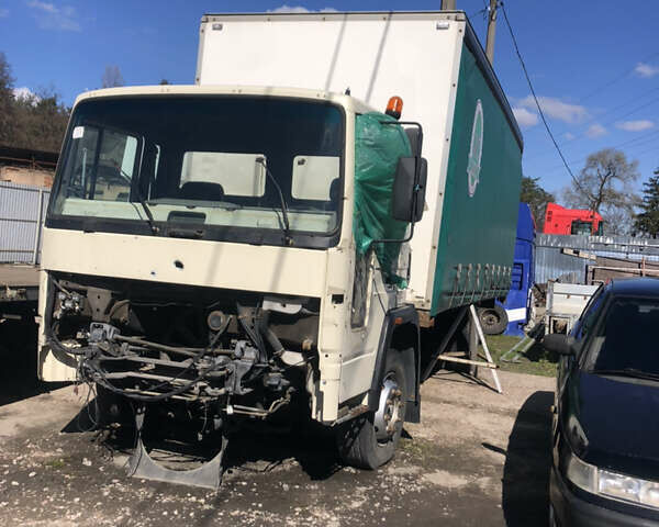 Белый Вольво FL 6, объемом двигателя 5.48 л и пробегом 668 тыс. км за 6900 $, фото 19 на Automoto.ua