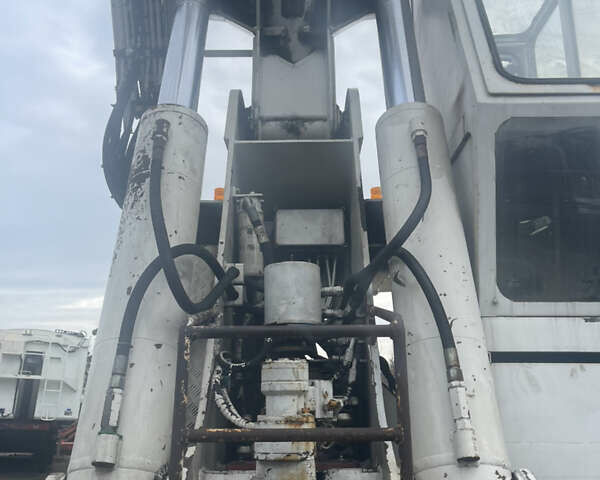 Вольво FL 6 2003 в Киеве на Automoto.ua Черный Вольво FL 6, объемом двигателя 4.75 л и пробегом 0 тыс. км за 45000 $, фото 4 на Automoto.ua