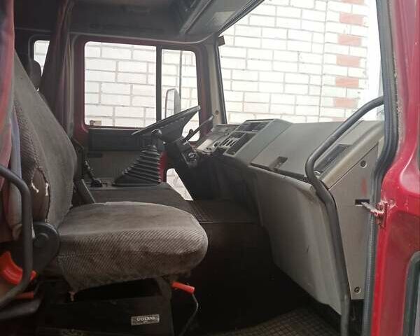Червоний Вольво FL 6, об'ємом двигуна 6 л та пробігом 439 тис. км за 8500 $, фото 6 на Automoto.ua