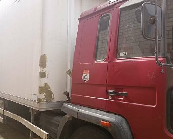 Червоний Вольво FL 6, об'ємом двигуна 6 л та пробігом 439 тис. км за 8500 $, фото 2 на Automoto.ua