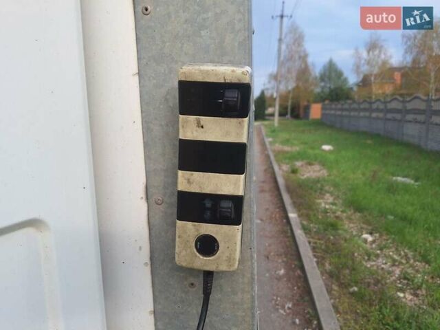 Желтый Вольво FL 6, объемом двигателя 6 л и пробегом 600 тыс. км за 10000 $, фото 9 на Automoto.ua
