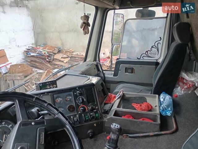 Белый Вольво FL 7, объемом двигателя 0 л и пробегом 705 тыс. км за 9000 $, фото 4 на Automoto.ua