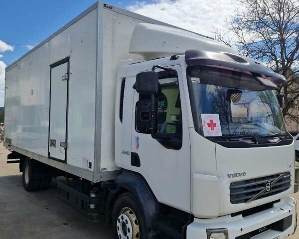 Белый Вольво FL 7, объемом двигателя 7.2 л и пробегом 551 тыс. км за 17000 $, фото 3 на Automoto.ua