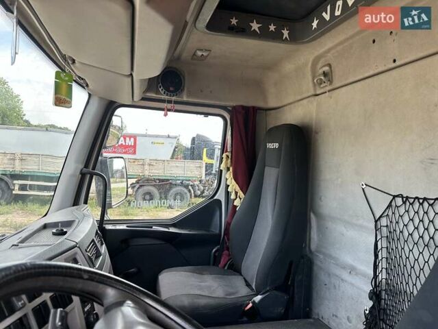 Білий Вольво FL 7, об'ємом двигуна 7.2 л та пробігом 701 тис. км за 18000 $, фото 6 на Automoto.ua