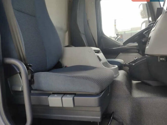 Серый Вольво FL 7, объемом двигателя 7.2 л и пробегом 487 тыс. км за 29900 $, фото 9 на Automoto.ua