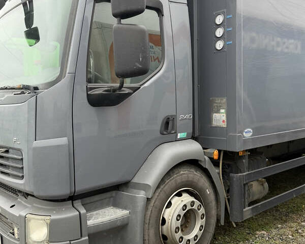 Сірий Вольво FL 7, об'ємом двигуна 7.1 л та пробігом 486 тис. км за 29900 $, фото 28 на Automoto.ua