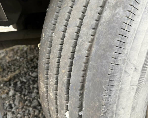 Серый Вольво FL 7, объемом двигателя 7.2 л и пробегом 487 тыс. км за 29900 $, фото 20 на Automoto.ua