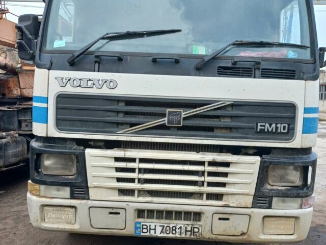 Белый Вольво FM 10, объемом двигателя 0 л и пробегом 409 тыс. км за 23800 $, фото 4 на Automoto.ua