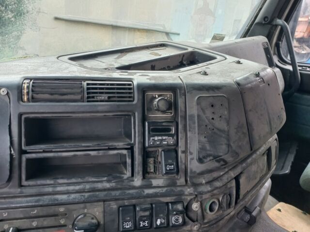 Білий Вольво FM 10, об'ємом двигуна 0 л та пробігом 409 тис. км за 23800 $, фото 1 на Automoto.ua