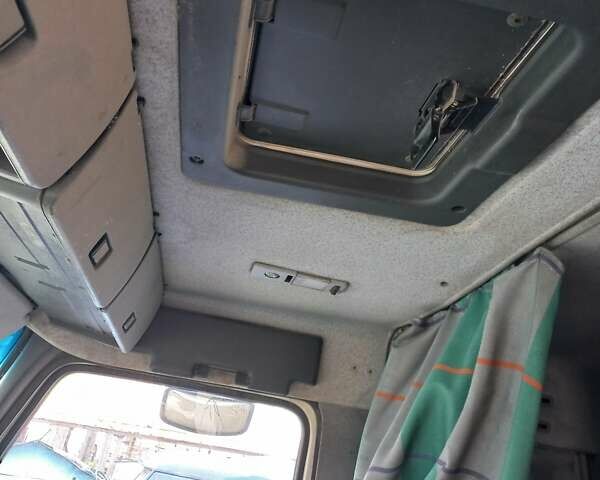Белый Вольво FM 10, объемом двигателя 0 л и пробегом 409 тыс. км за 32000 $, фото 4 на Automoto.ua