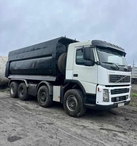 Белый Вольво FM 10, объемом двигателя 9.99 л и пробегом 800 тыс. км за 45000 $, фото 3 на Automoto.ua