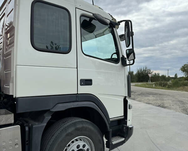 Білий Вольво FM 11, об'ємом двигуна 12.9 л та пробігом 281 тис. км за 69000 $, фото 11 на Automoto.ua