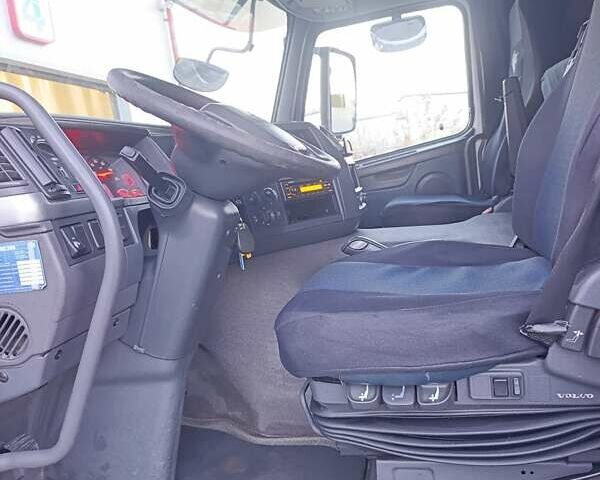 Білий Вольво FM 11, об'ємом двигуна 10.84 л та пробігом 465 тис. км за 16470 $, фото 9 на Automoto.ua