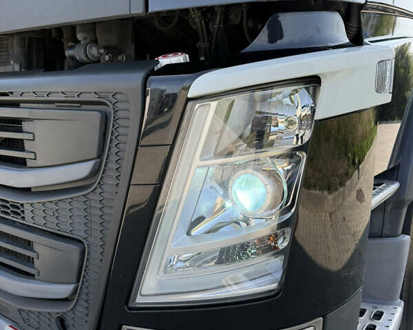 Черный Вольво FM 11, объемом двигателя 10.8 л и пробегом 257 тыс. км за 51500 $, фото 21 на Automoto.ua