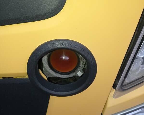 Жовтий Вольво FM 11, об'ємом двигуна 11 л та пробігом 808 тис. км за 31600 $, фото 5 на Automoto.ua