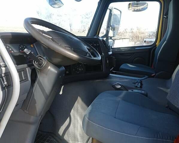 Жовтий Вольво FM 11, об'ємом двигуна 11 л та пробігом 808 тис. км за 31600 $, фото 17 на Automoto.ua