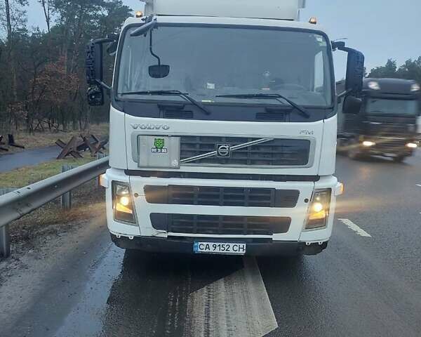 Белый Вольво ФМ 12, объемом двигателя 12 л и пробегом 1 тыс. км за 14000 $, фото 1 на Automoto.ua