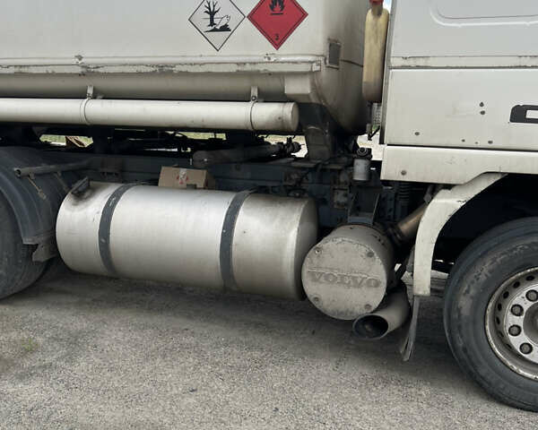 Вольво ФМ 12 1999 у Дніпро (Дніпропетровську) на Automoto.ua Білий Вольво ФМ 12, об'ємом двигуна 0 л та пробігом 900 тис. км за 11000 $, фото 14 на Automoto.ua