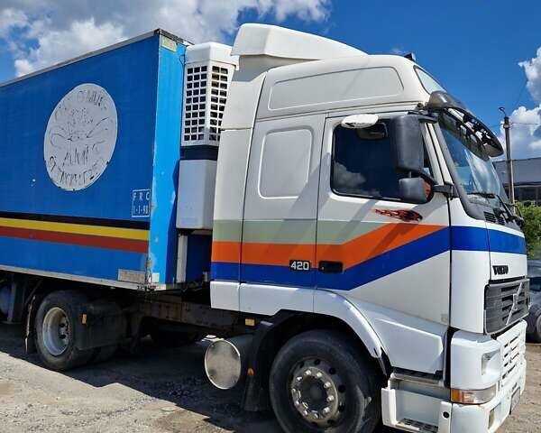 Белый Вольво ФМ 12, объемом двигателя 12.13 л и пробегом 1000 тыс. км за 6500 $, фото 2 на Automoto.ua
