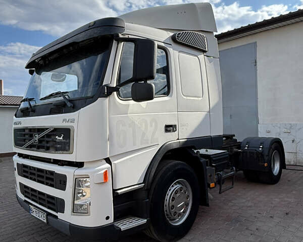 Белый Вольво ФМ 12, объемом двигателя 10.4 л и пробегом 1 тыс. км за 14500 $, фото 3 на Automoto.ua