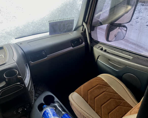 Белый Вольво ФМ 12, объемом двигателя 10.84 л и пробегом 1 тыс. км за 15500 $, фото 19 на Automoto.ua