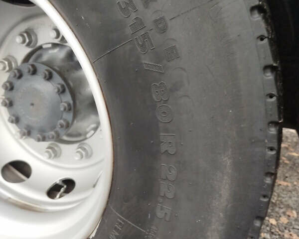 Белый Вольво ФМ 12, объемом двигателя 0 л и пробегом 490 тыс. км за 44444 $, фото 42 на Automoto.ua