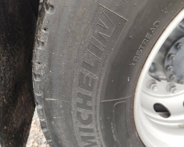 Белый Вольво ФМ 12, объемом двигателя 0 л и пробегом 490 тыс. км за 44444 $, фото 43 на Automoto.ua