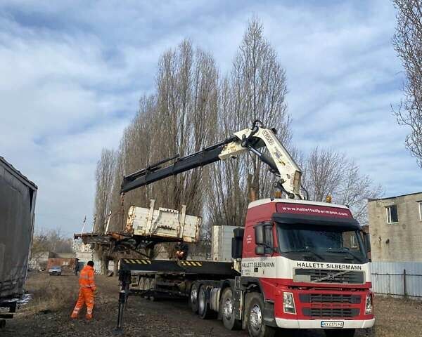 Червоний Вольво ФМ 12, об'ємом двигуна 0 л та пробігом 715 тис. км за 113146 $, фото 1 на Automoto.ua