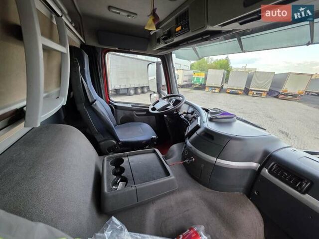 Красный Вольво ФМ 12, объемом двигателя 13 л и пробегом 830 тыс. км за 44800 $, фото 8 на Automoto.ua