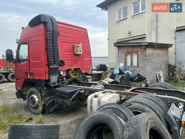 Червоний Вольво ФМ 12, об'ємом двигуна 0 л та пробігом 1000 тис. км за 5000 $, фото 1 на Automoto.ua