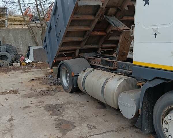 Вольво ФМ 12, объемом двигателя 12 л и пробегом 700 тыс. км за 10500 $, фото 1 на Automoto.ua